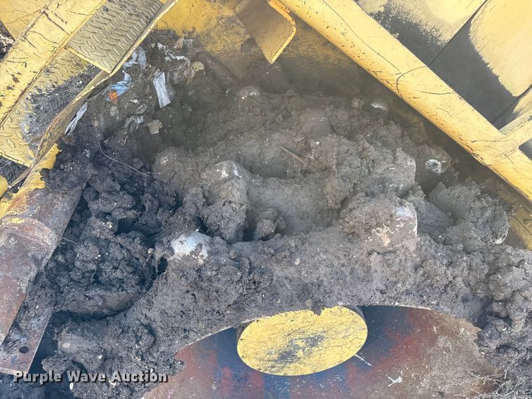 image for item EP0823 Bomag landfill compactor