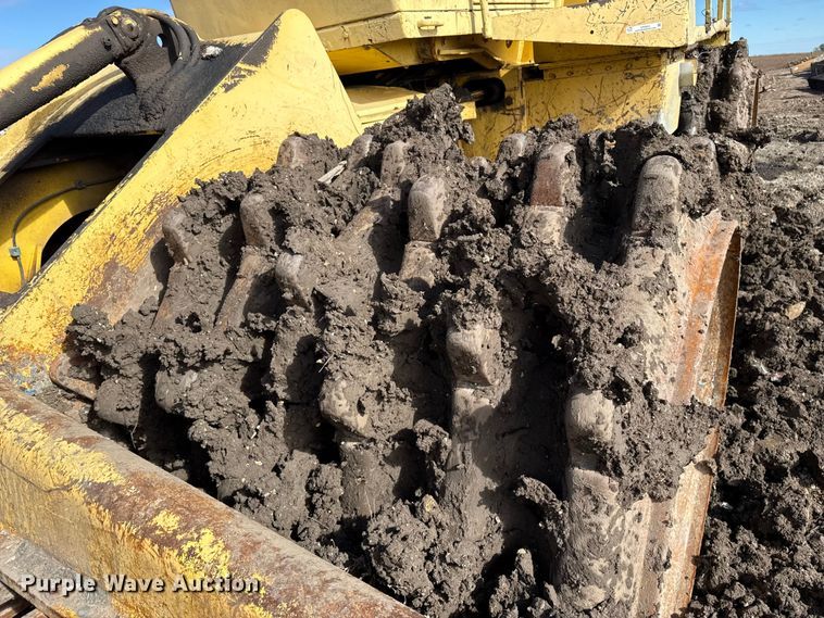 image for item EP0823 Bomag landfill compactor