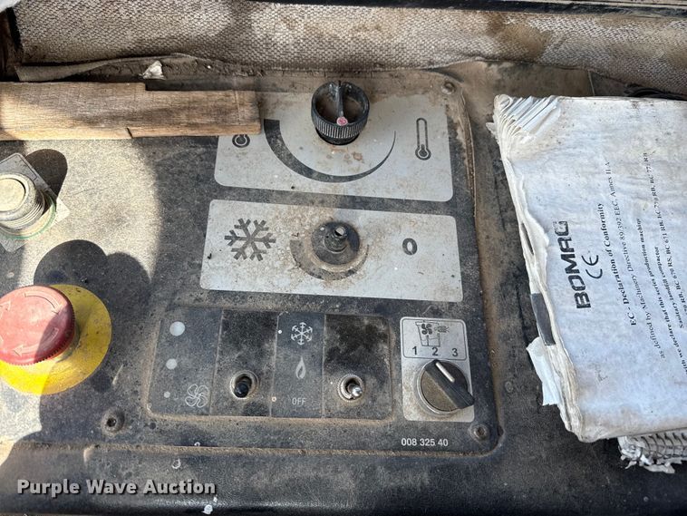 image for item EP0823 Bomag landfill compactor