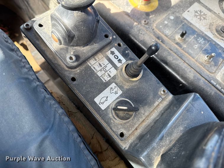 image for item EP0823 Bomag landfill compactor