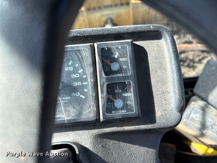 image for item EP0823 Bomag landfill compactor