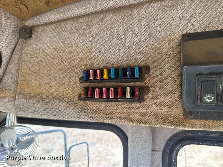 image for item EP0823 Bomag landfill compactor