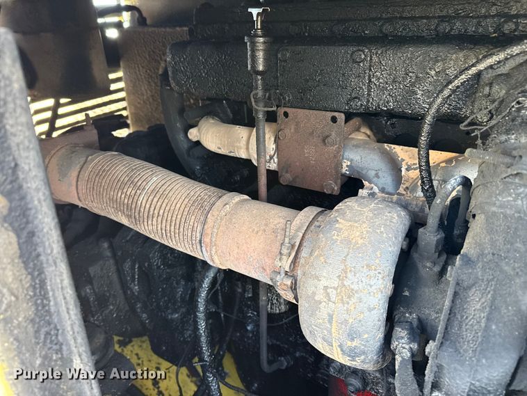 image for item EP0823 Bomag landfill compactor