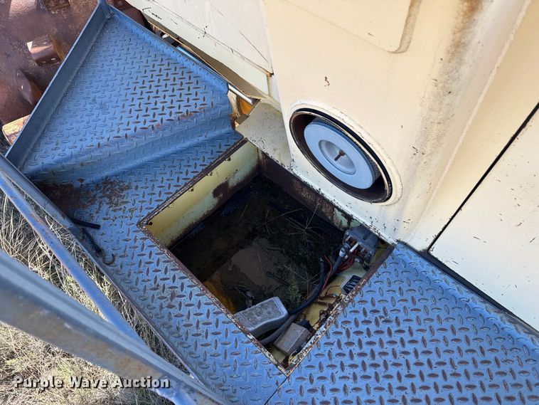 image for item EP0824 Bomag BC601RB landfill compactor