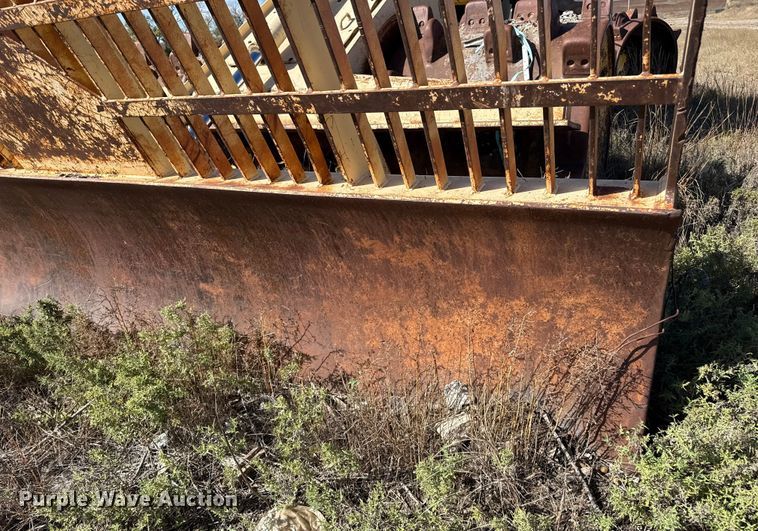 image for item EP0824 Bomag BC601RB landfill compactor