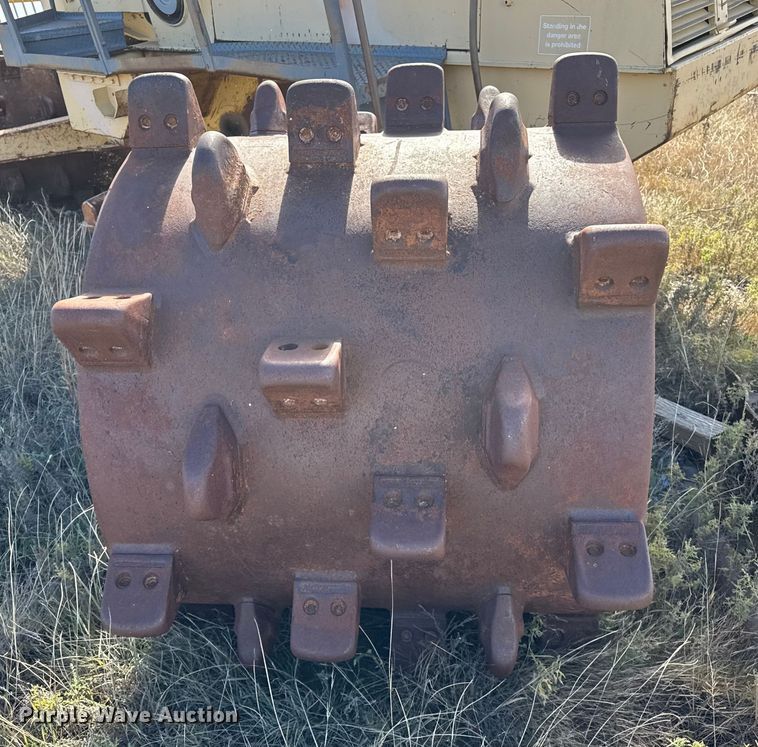 image for item EP0824 Bomag BC601RB landfill compactor