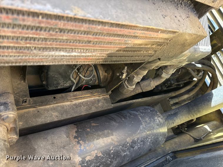 image for item EP0824 Bomag BC601RB landfill compactor