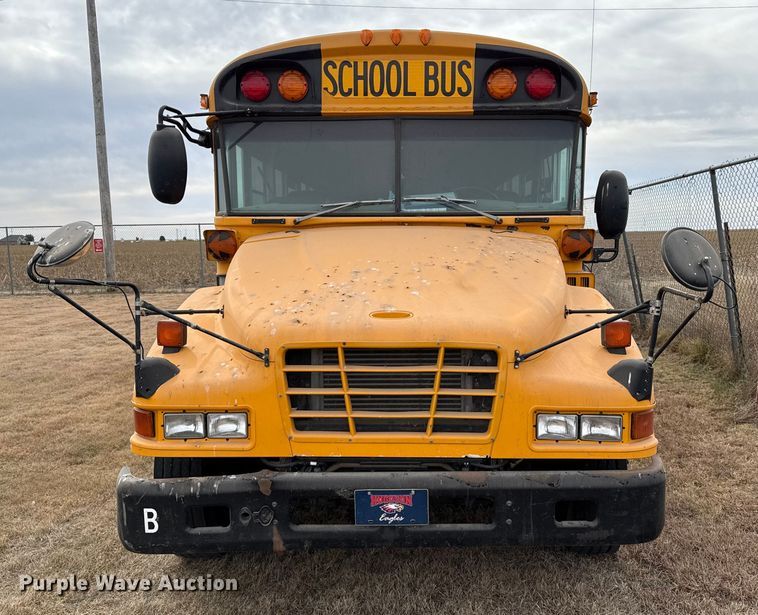 image for item EP0850 2006 Blue Bird school bus