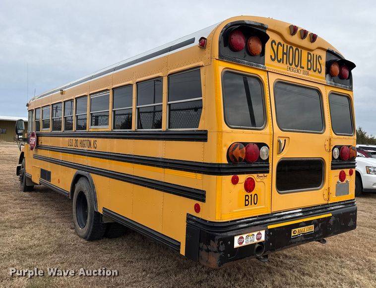 image for item EP0850 2006 Blue Bird school bus