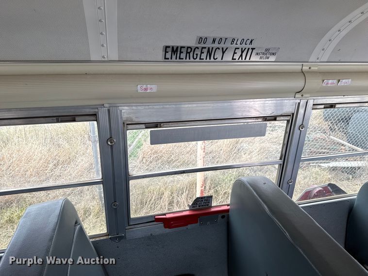 image for item EP0850 2006 Blue Bird school bus