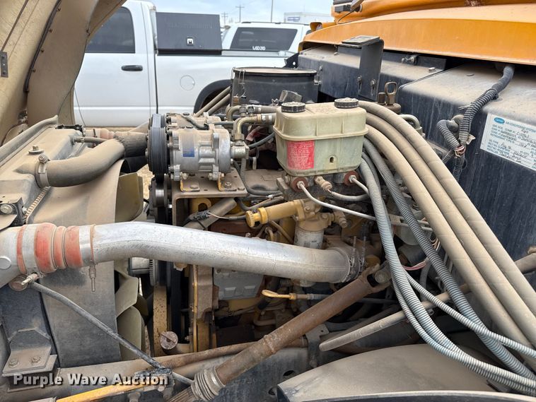 image for item EP0850 2006 Blue Bird school bus