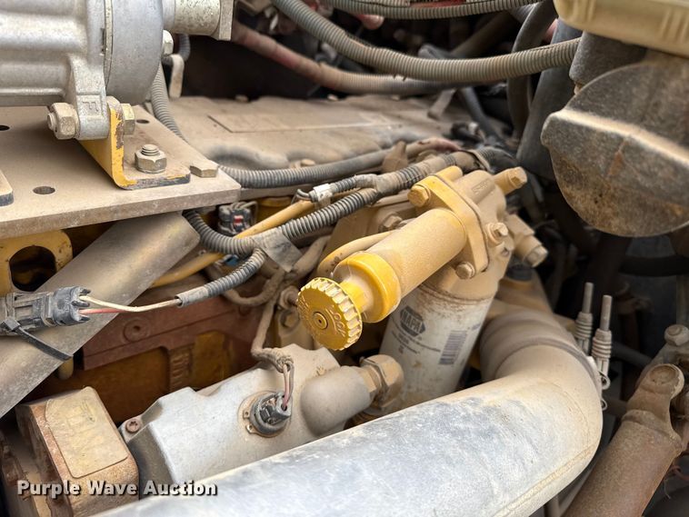 image for item EP0850 2006 Blue Bird school bus