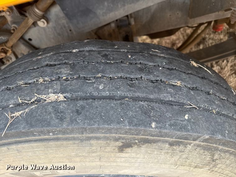 image for item EP0850 2006 Blue Bird school bus