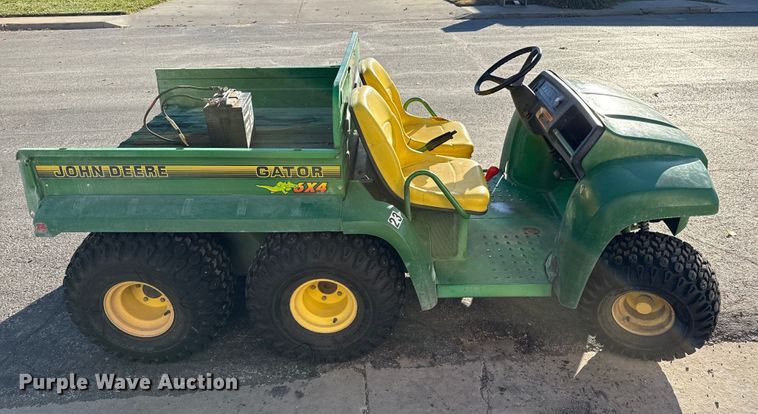 image for item EP0959 1995 John Deere Gator utility vehicle
