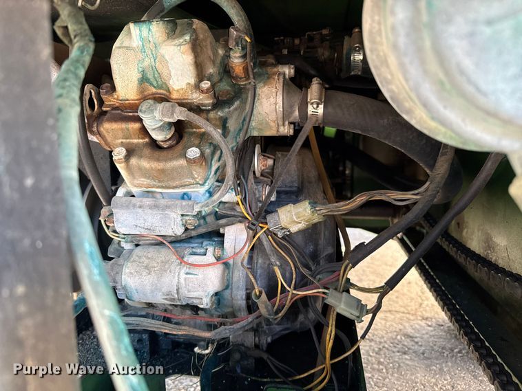 image for item EP0959 1995 John Deere Gator utility vehicle