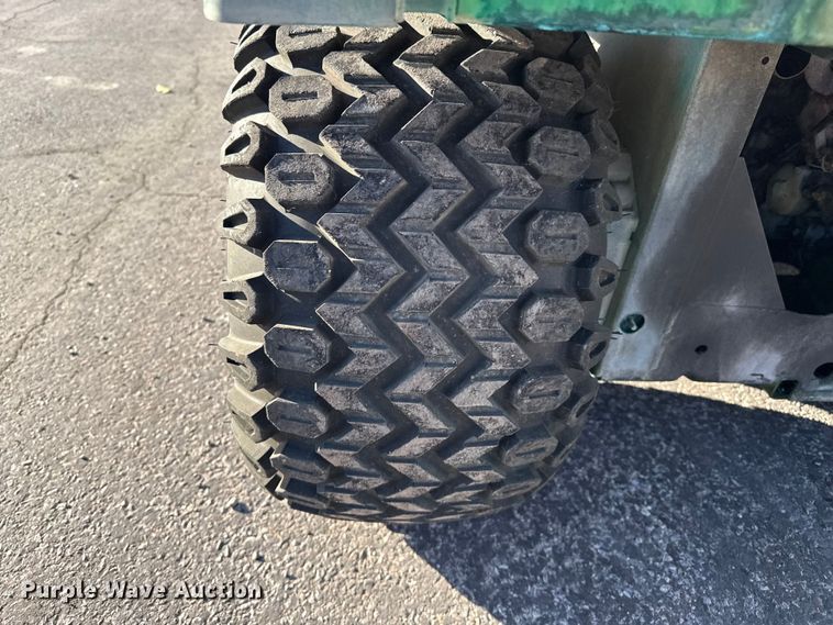 image for item EP0959 1995 John Deere Gator utility vehicle