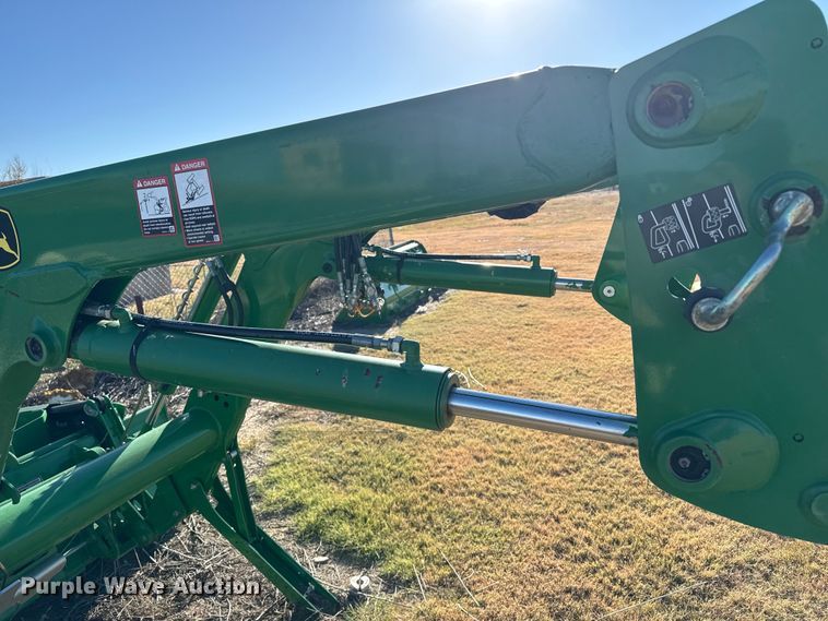 image for item EP0960 2014 John Deere H260 loader