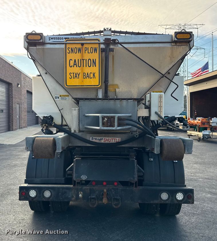 image for item ER0230 2012 Freightliner 108SD hook lift truck