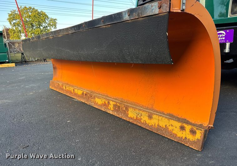 image for item ER0230 2012 Freightliner 108SD hook lift truck