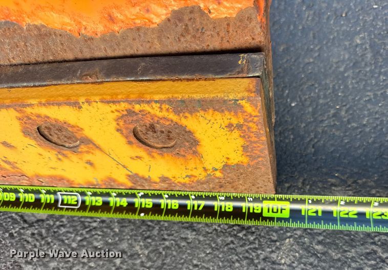 image for item ER0230 2012 Freightliner 108SD hook lift truck