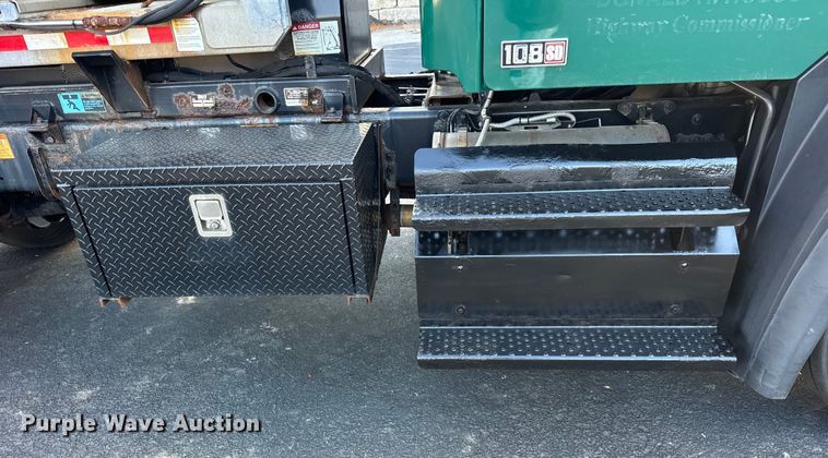 image for item ER0230 2012 Freightliner 108SD hook lift truck