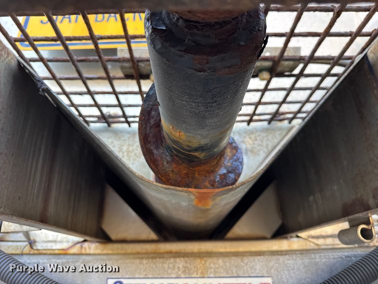 image for item ER0230 2012 Freightliner 108SD hook lift truck