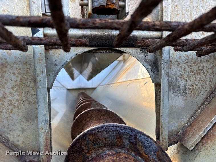 image for item ER0230 2012 Freightliner 108SD hook lift truck