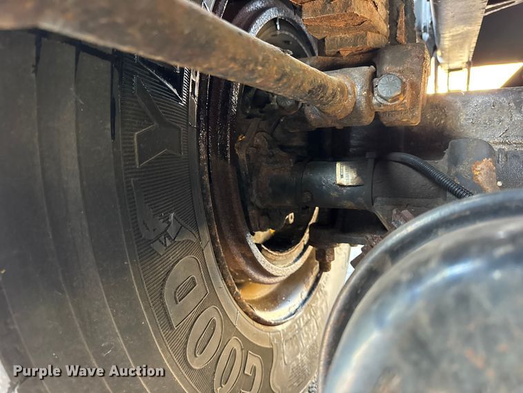 image for item ER0230 2012 Freightliner 108SD hook lift truck