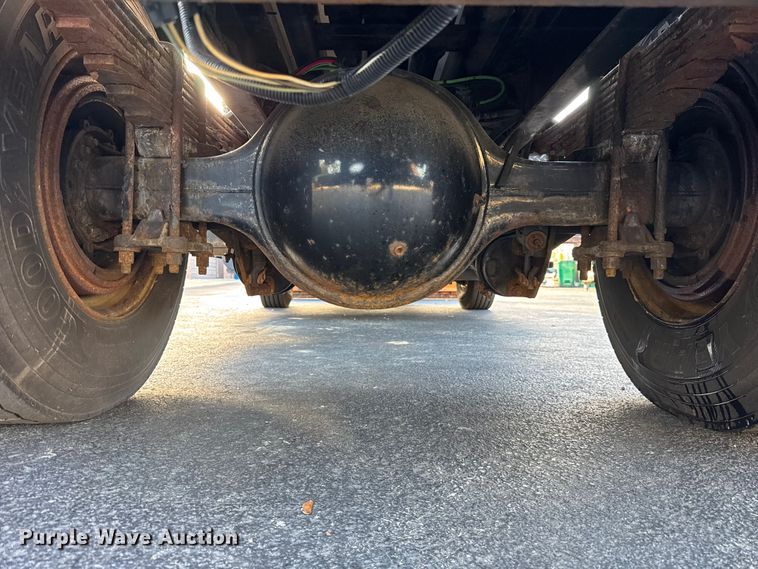 image for item ER0230 2012 Freightliner 108SD hook lift truck