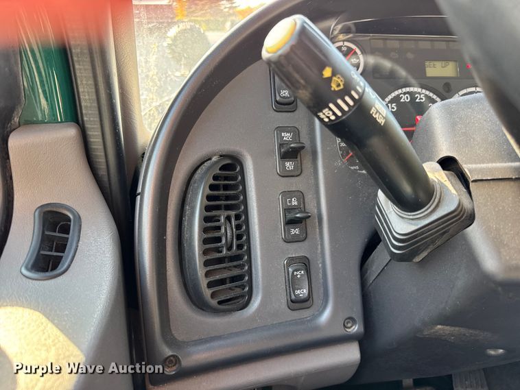 image for item ER0230 2012 Freightliner 108SD hook lift truck