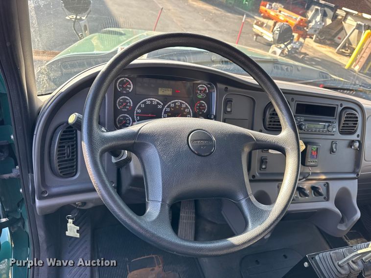 image for item ER0230 2012 Freightliner 108SD hook lift truck