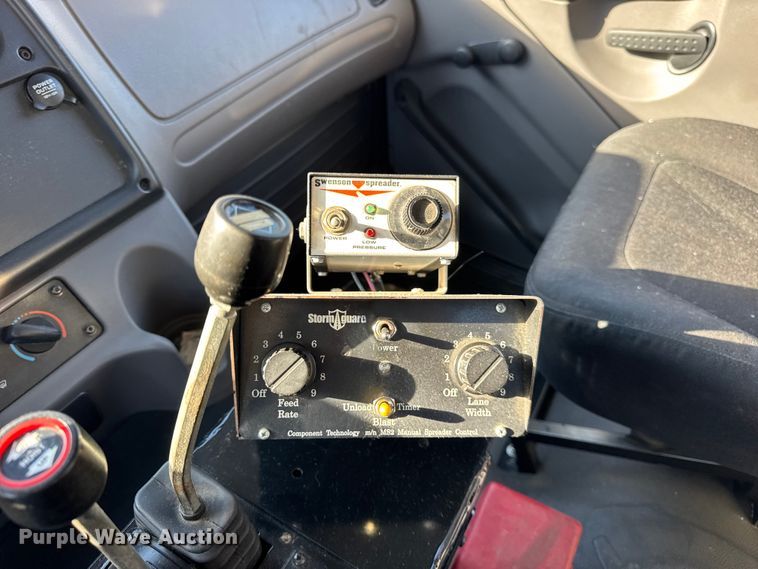 image for item ER0230 2012 Freightliner 108SD hook lift truck