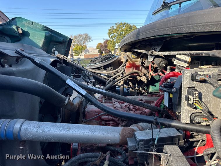 image for item ER0230 2012 Freightliner 108SD hook lift truck