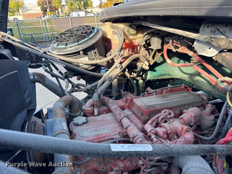 image for item ER0230 2012 Freightliner 108SD hook lift truck