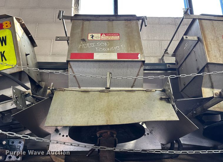 image for item ER0230 2012 Freightliner 108SD hook lift truck