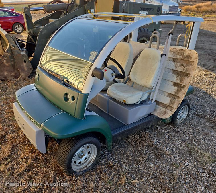 image for item ES2528 2002 Ford Th!nk Neighbor golf cart