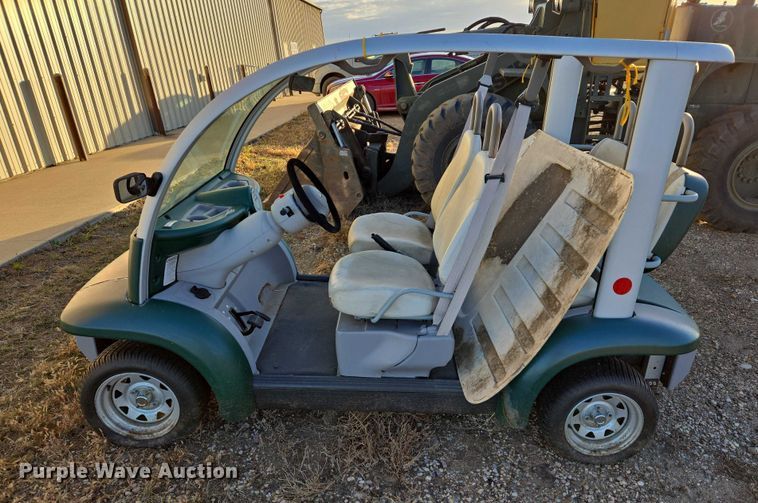 image for item ES2528 2002 Ford Th!nk Neighbor golf cart