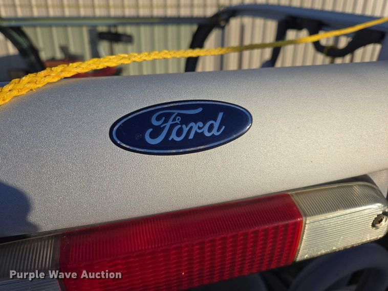 image for item ES2528 2002 Ford Th!nk Neighbor golf cart