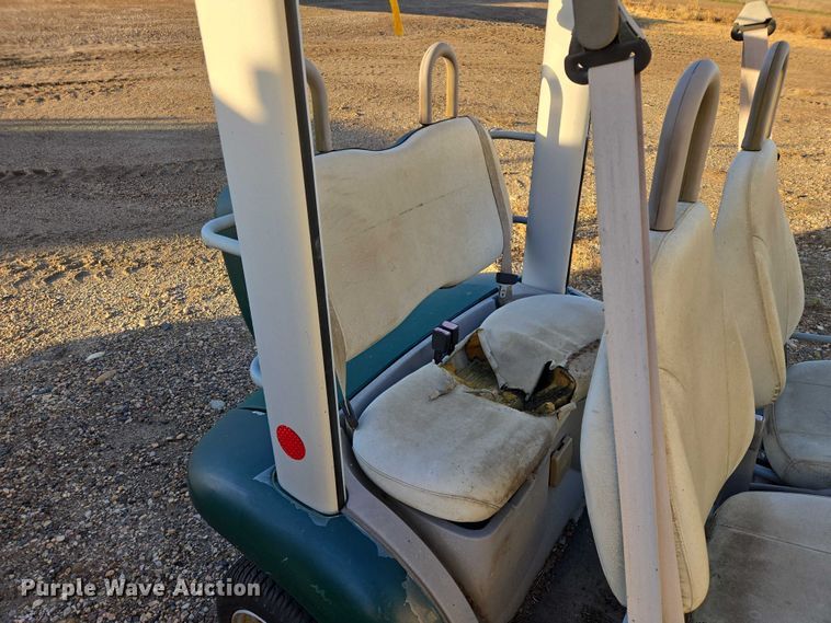 image for item ES2528 2002 Ford Th!nk Neighbor golf cart