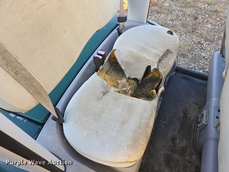 image for item ES2528 2002 Ford Th!nk Neighbor golf cart