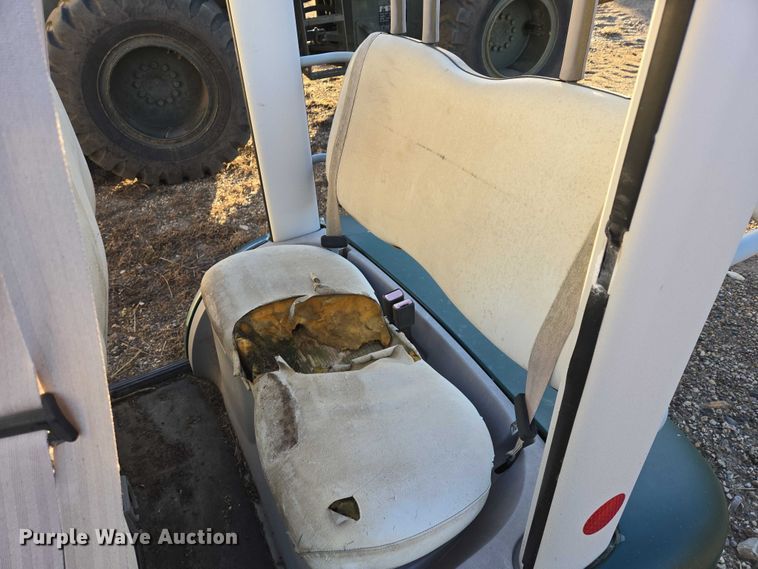 image for item ES2528 2002 Ford Th!nk Neighbor golf cart