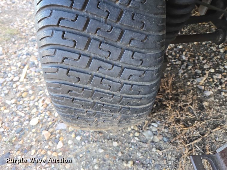 image for item ES2528 2002 Ford Th!nk Neighbor golf cart