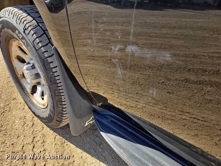 image for item ES2530 2013 Chevrolet Tahoe Police SUV