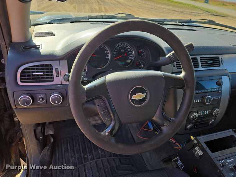 image for item ES2530 2013 Chevrolet Tahoe Police SUV