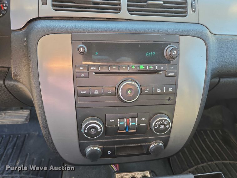 image for item ES2530 2013 Chevrolet Tahoe Police SUV