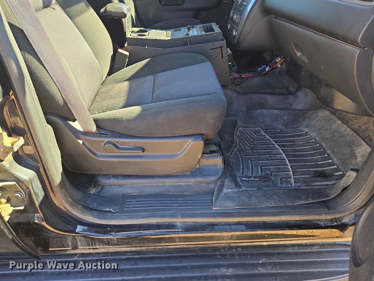 image for item ES2530 2013 Chevrolet Tahoe Police SUV