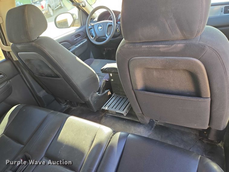 image for item ES2530 2013 Chevrolet Tahoe Police SUV