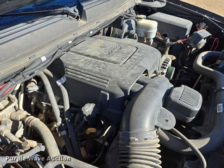 image for item ES2530 2013 Chevrolet Tahoe Police SUV