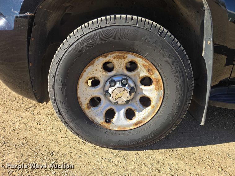 image for item ES2530 2013 Chevrolet Tahoe Police SUV