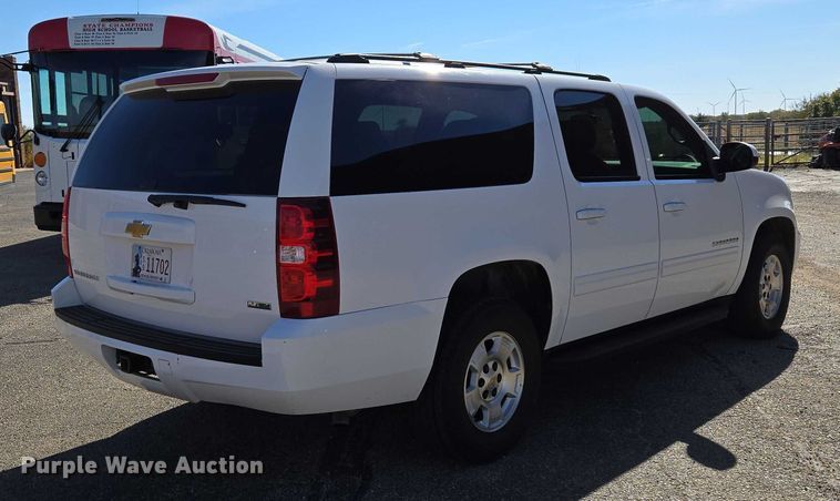 image for item ET5240 2012 Chevrolet Suburban SUV